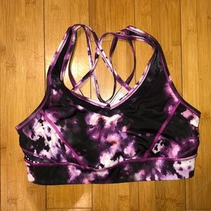 Lululemon sports bra